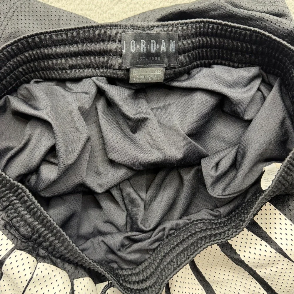 Nike Air Jordan AA4607-010 Mens XXL Black Jumpman Graphic Mesh Basketball Shorts